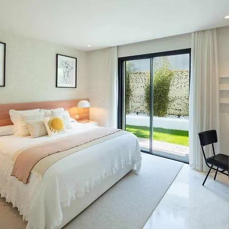 Contemporanea Al Campo De Golf De Guadalmina Holiday home *