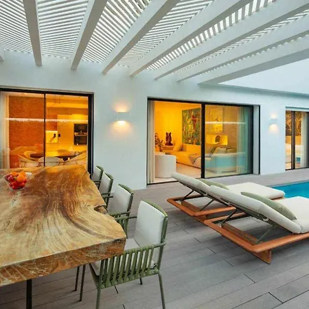 Contemporanea Al Campo De Golf De Guadalmina Marbella