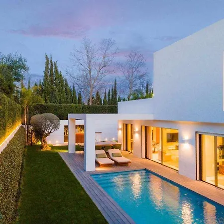 Holiday home Contemporanea Al Campo De Golf De Guadalmina Marbella